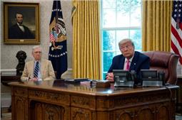 Số phận Tổng thống Trump lại nằm trong tay lãnh đạo Thượng viện McConnell